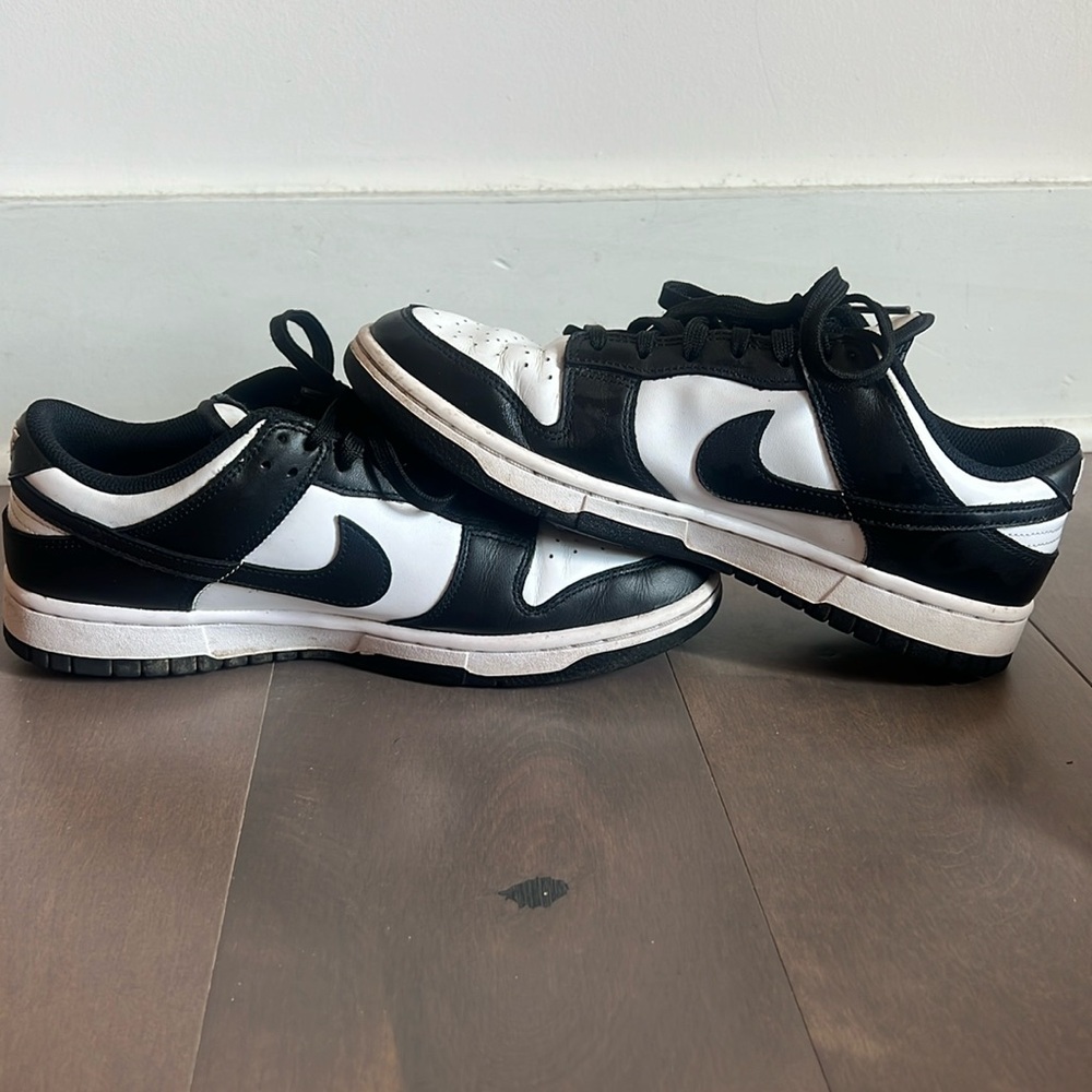Nike women dunks low rise pandas